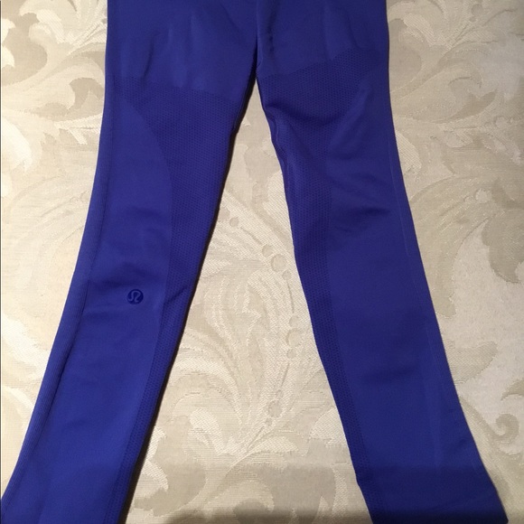 Lululemon Zone InTight Sz 6 in Sapphire Blue, high waisted, 27” inseam -Like new - Picture 8 of 11